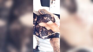 Mariepoppins14 -  Poolside Passion with a Sultry Siren