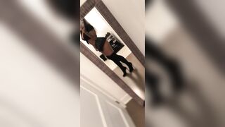 Mariepoppins14 - Big Booty Babe Bounces and Grinds