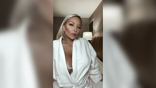 Mariepoppins14 Leaks -  Poolside Passion with a Busty Bombshell