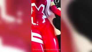 Snowcrazyfrenzy - The perfect latex queen