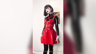 Thecutestkittycat Leaks -  Petplay Fun with My Master and Mistress in the Living Room