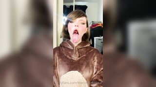Thecutestkittycat Leaks - Kittens Sensual Strip Tease in a G-String