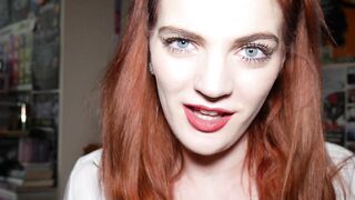 Carly Rae OnlyFans - Sensual Stoner A Smoky Solo Session