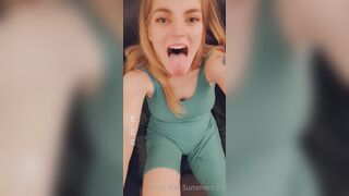 Carlyraesummers Leaked - Naked Yoga Stretching andMasturbating in the Sun