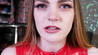 Comewithcarlyrae - MILF Mayhem Getting Naughty with an Older Woman