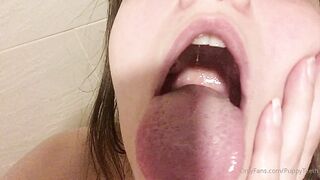 Evelyn -  Raw Temptations