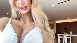 Sarai Rollins Leaks - Temptation Unleashed Sarais Scintillating Allure