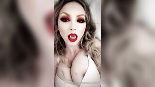 Alla Montchak -  Captivating Connection