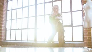 Alla Montchak -  The Art of Conscious Living Making Mindful Choices