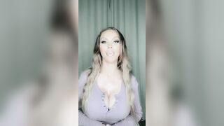 Pro Porn Star NikkiBenz - Sultry Surrender Unveiled