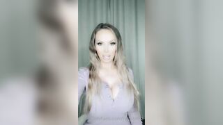 Pro Porn Star NikkiBenz - Sultry Surrender Unveiled