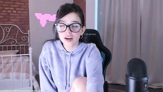 es.lain or yummy yum yum or yummy_yum-yum - Captivating Charms