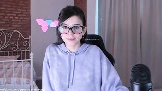 es.lain or yummy yum yum or yummy_yum-yum - Captivating Charms