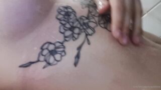 es.lain or yummy yum yum or yummy_yum-yum - Seduction in Silk