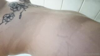 es.lain or yummy yum yum or yummy_yum-yum - Seduction in Silk