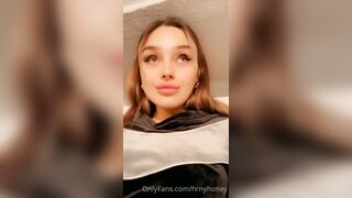 Alaska Clarke - Mesmerizing Allure and Passion