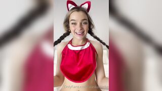 Alaska Clarke - Sensual Strip Tease Sensation