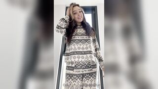 alaskaclarke Alaska Clarke - Discovering Intimate Allure