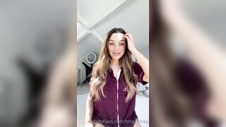 alaskaclarke Alaska Clarke - Exploring the Sensual Playground