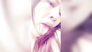 Super slutty long-haired asian MILF selfie 超淫長髮中女自拍 1