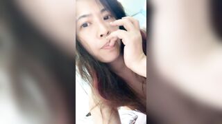 Super slutty long-haired asian MILF selfie 超淫長髮中女自拍 17