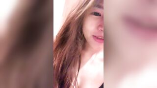 Horny housewife takes selfies to seduce guys 饑餓少婦閪痕要自拍勾佬 10