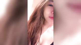 Horny housewife takes selfies to seduce guys 饑餓少婦閪痕要自拍勾佬 10
