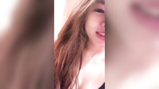 Horny housewife takes selfies to seduce guys 饑餓少婦閪痕要自拍勾佬 10