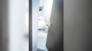 [PureMedia] Shadowin' the hotshot lady boss, Yeha - 尾行女高管