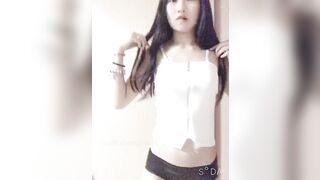 IG 2.1.1.gg Young Girl's Naughty Instagram Leak 年青美女流出 18