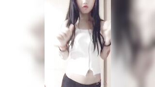 IG 2.1.1.gg Young Girl's Naughty Instagram Leak 年青美女流出 18