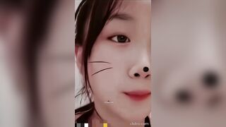 Kawaii Cute Girl Erotic Selfie Teasing Her Boyfriend / 超可愛女孩害羞裸體自拍 2