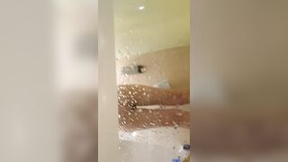 Voyeur Spy Cam Cousin Sister, Almost get caught! / 大膽偷表妹洗澡 美好身材盡入眼球 3