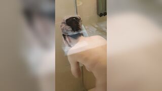 Voyeur Spy Cam Cousin Sister, Almost get caught! / 大膽偷表妹洗澡 美好身材盡入眼球 4