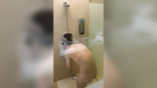 Voyeur Spy Cam Cousin Sister, Almost get caught! / 大膽偷表妹洗澡 美好身材盡入眼球 4