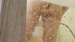 Voyeur Spy Cam Cousin Sister, Almost get caught! / 大膽偷表妹洗澡 美好身材盡入眼球 5