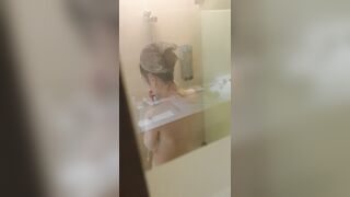 Voyeur Spy Cam Cousin Sister, Almost get caught! / 大膽偷表妹洗澡 美好身材盡入眼球 6