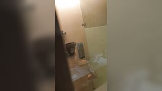 Voyeur Spy Cam Cousin Sister, Almost get caught! / 大膽偷表妹洗澡 美好身材盡入眼球 7