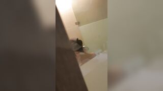 Voyeur Spy Cam Cousin Sister, Almost get caught! / 大膽偷表妹洗澡 美好身材盡入眼球 7