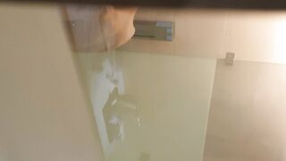 Voyeur Spy Cam Cousin Sister, Almost get caught! / 大膽偷表妹洗澡 美好身材盡入眼球 10