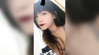 busty beauty, obsessed with selfies / 火辣爆乳美少女，沉迷自拍挑逗鏡頭，性感曲線讓人慾火焚身 9