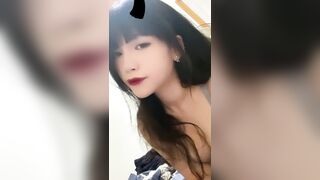 busty beauty, obsessed with selfies / 火辣爆乳美少女，沉迷自拍挑逗鏡頭，性感曲線讓人慾火焚身 9