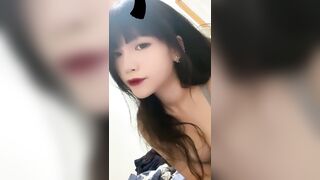 busty beauty, obsessed with selfies / 火辣爆乳美少女，沉迷自拍挑逗鏡頭，性感曲線讓人慾火焚身 9
