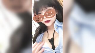 busty beauty, obsessed with selfies / 火辣爆乳美少女，沉迷自拍挑逗鏡頭，性感曲線讓人慾火焚身 12