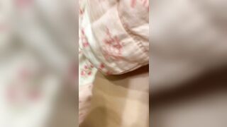 Curvy coed’s selfies and steamy sex clips / 火辣豪乳學妹，自拍與激情性愛影片意外流出 5