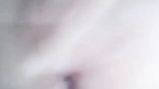 巨乳大乳暈台妹自慰玩逼 / Busty Taiwanese Babe with Massive Areolas Fingers Her Wet Pussy Solo 2