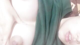 巨乳大乳暈台妹自慰玩逼 / Busty Taiwanese Babe with Massive Areolas Fingers Her Wet Pussy Solo 5