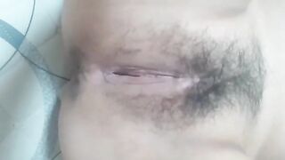 巨乳大乳暈台妹自慰玩逼 / Busty Taiwanese Babe with Massive Areolas Fingers Her Wet Pussy Solo 8