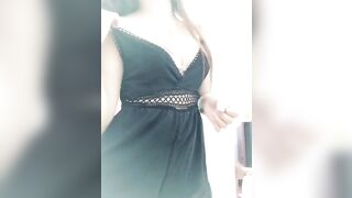 Stunning Big Sis Taiwan Babe's Selfie Masturbation Session with Her Juicy Slit 迷人御姐臺灣妹子自拍揉逼自慰秀 19