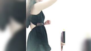 Stunning Big Sis Taiwan Babe's Selfie Masturbation Session with Her Juicy Slit 迷人御姐臺灣妹子自拍揉逼自慰秀 19